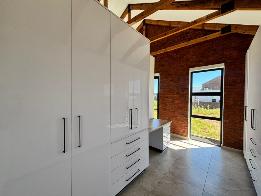 To Let 3 Bedroom Property for Rent in Helderzicht Eco Estate North West